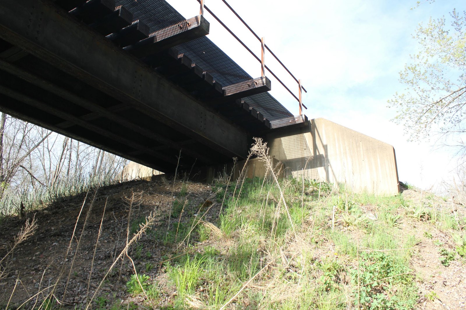 East abutment
